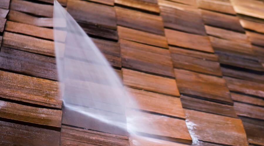 Professional gutter cleaning in Chatsworth, IA
